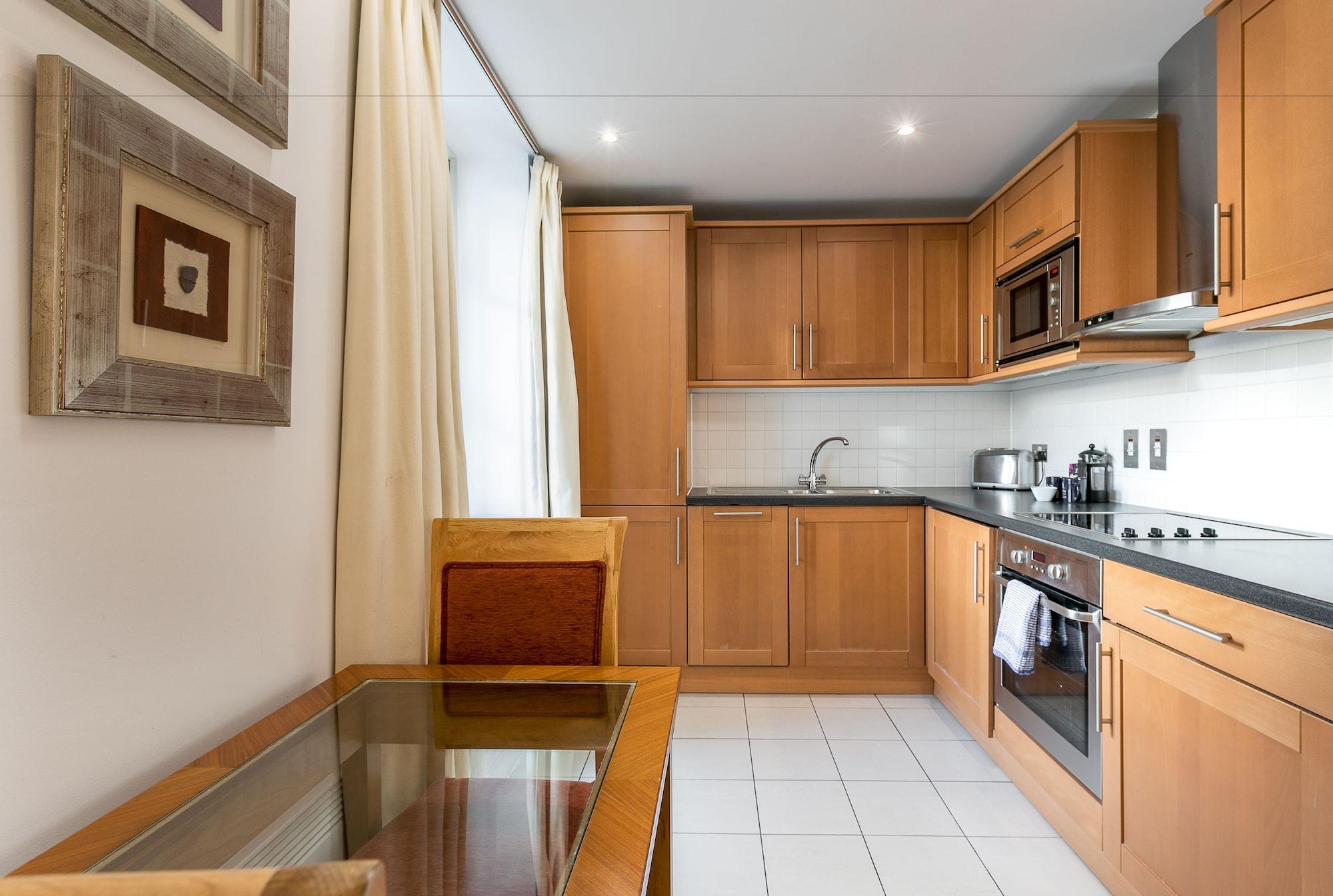 Marlin Apartments London City - Queen Street Экстерьер фото