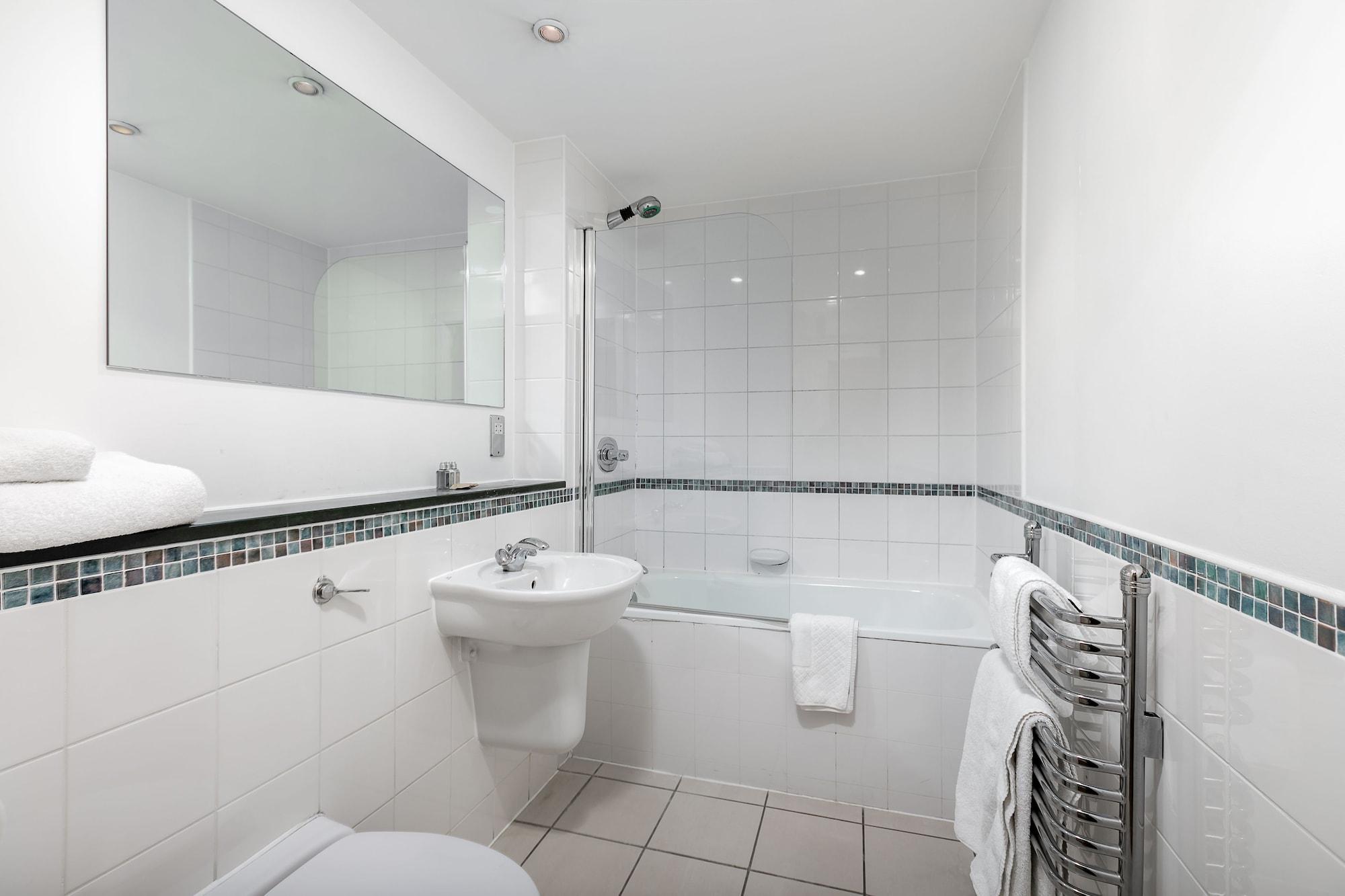 Marlin Apartments London City - Queen Street Экстерьер фото