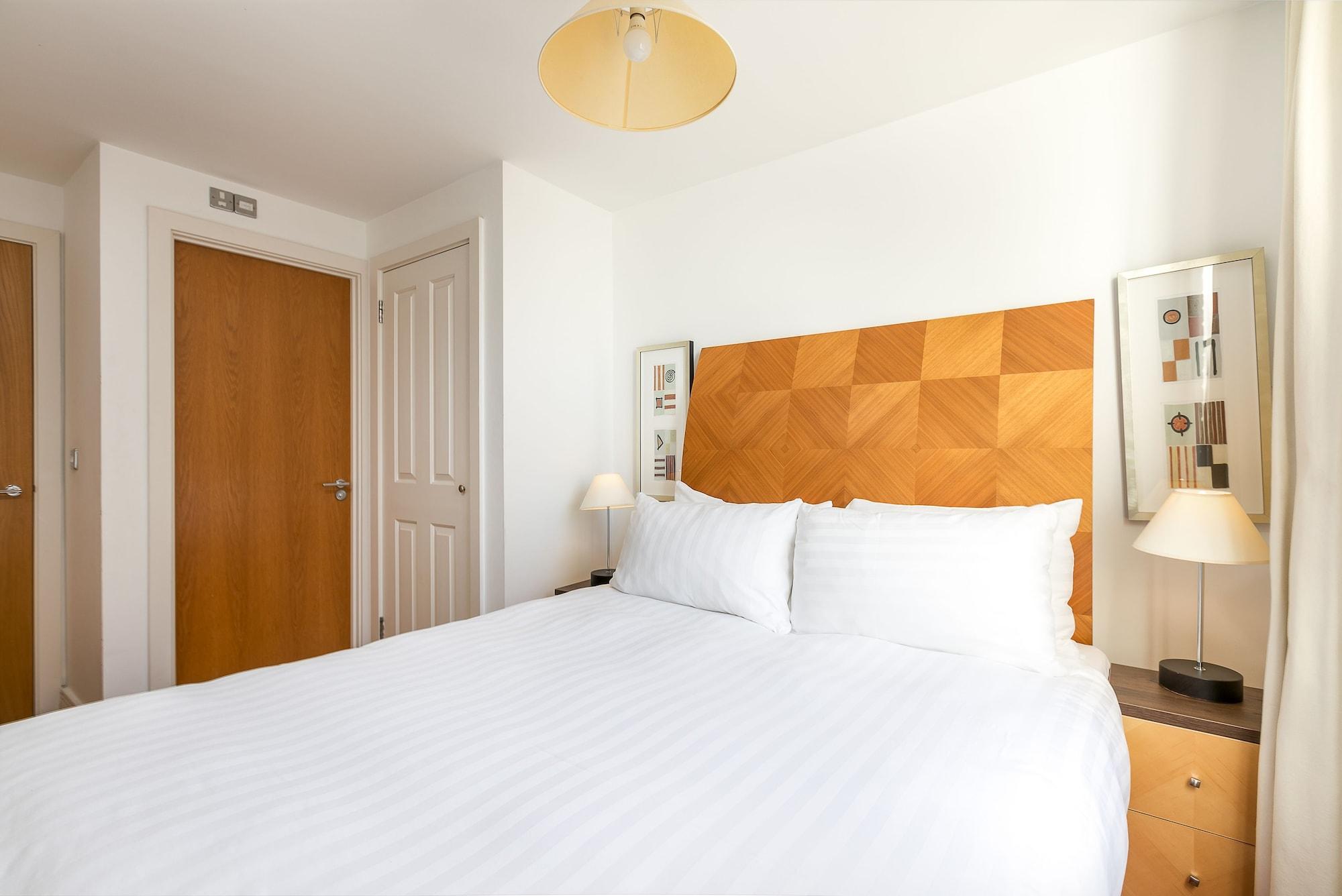 Marlin Apartments London City - Queen Street Экстерьер фото